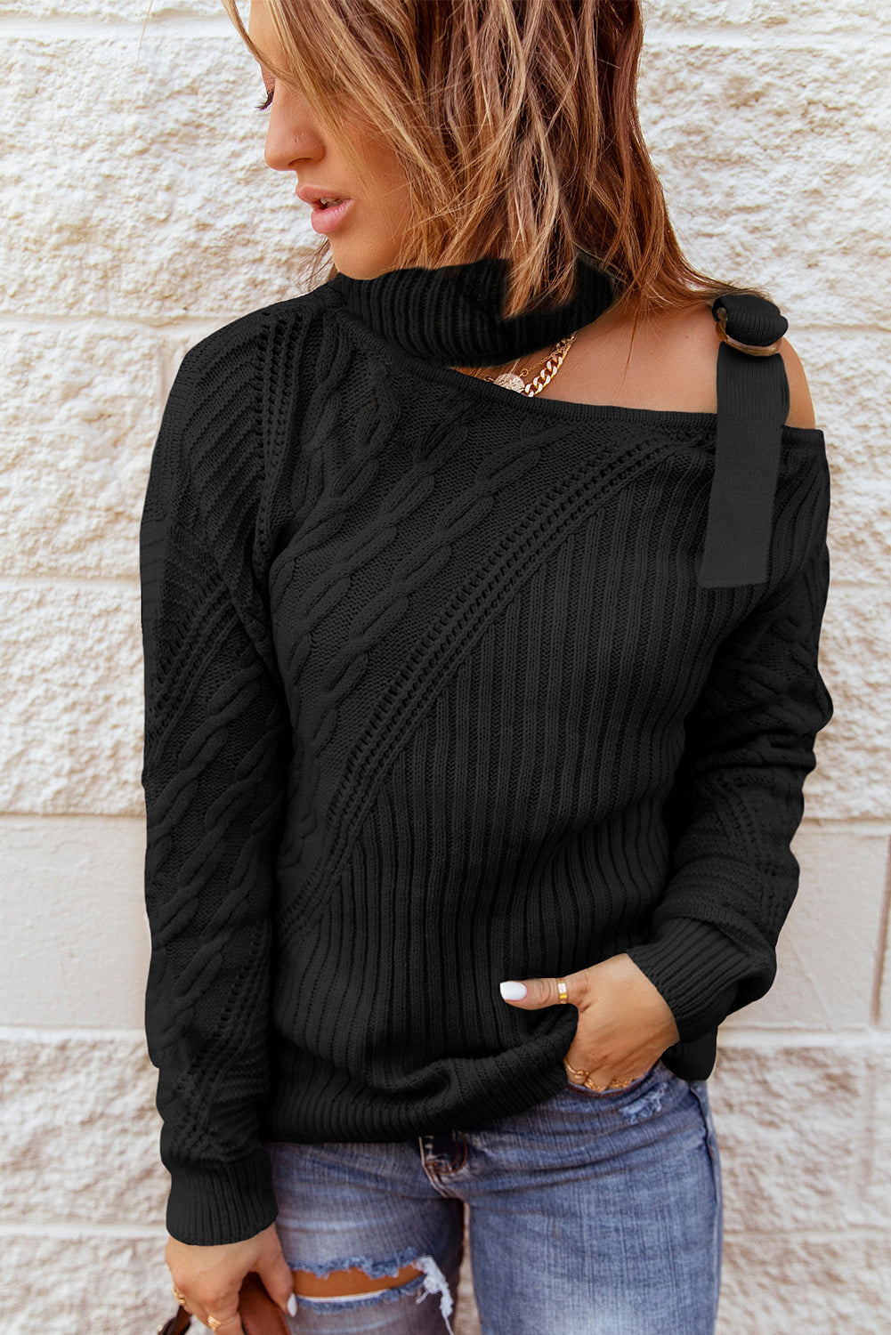 Green Strapped Cut out Shoulder Turtleneck Sweater