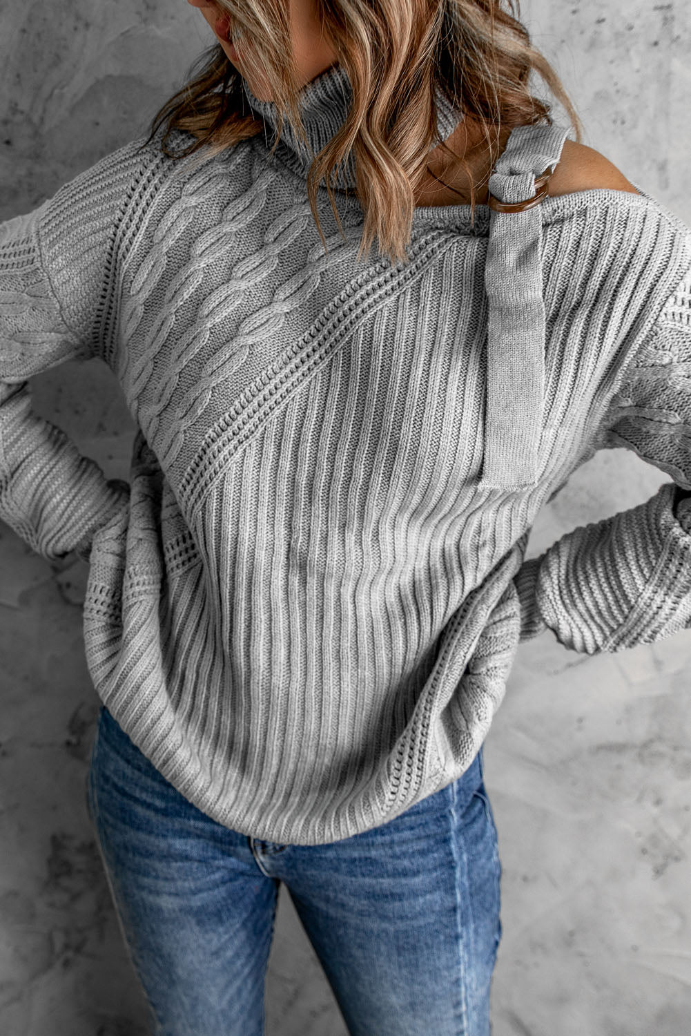 Green Strapped Cut out Shoulder Turtleneck Sweater